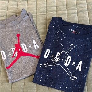Jordan T-Shirts in Gray and Navy